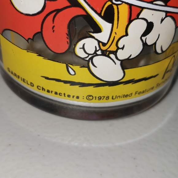 1978 McDonald's Garfield cup with handle. - Picture 5 of 5